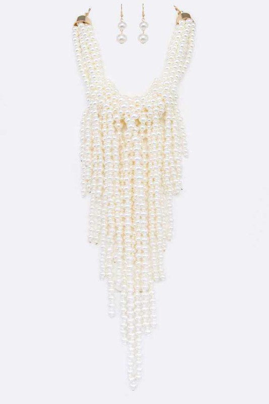 Cassidy Pearls Necklace Set