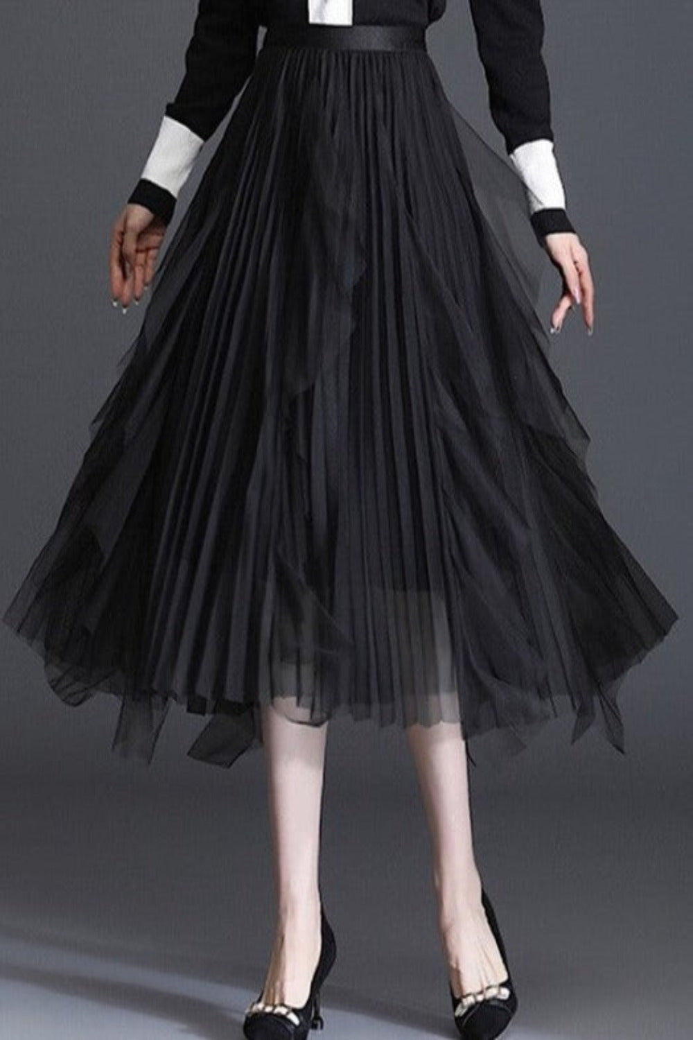 Vintage Meets Modern Pleated Skirt